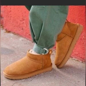 Aspen brand winter boots “ultra mini ugg” dupes size 8